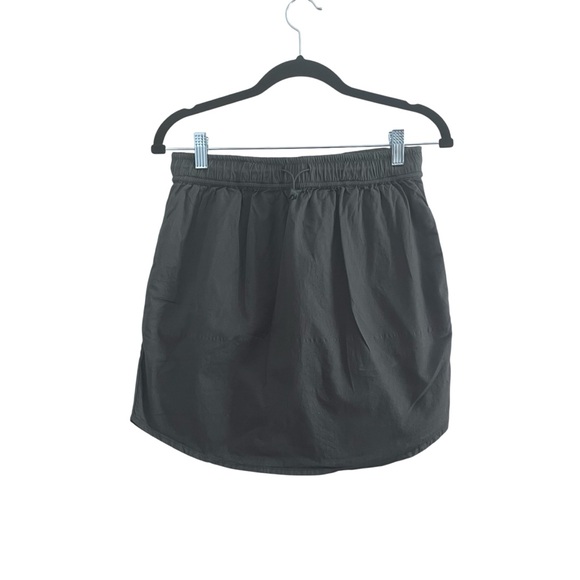 NWOT Sundry Women's Olive Green Elastic Waist Skirt Size 0 - Picture 1 of 3